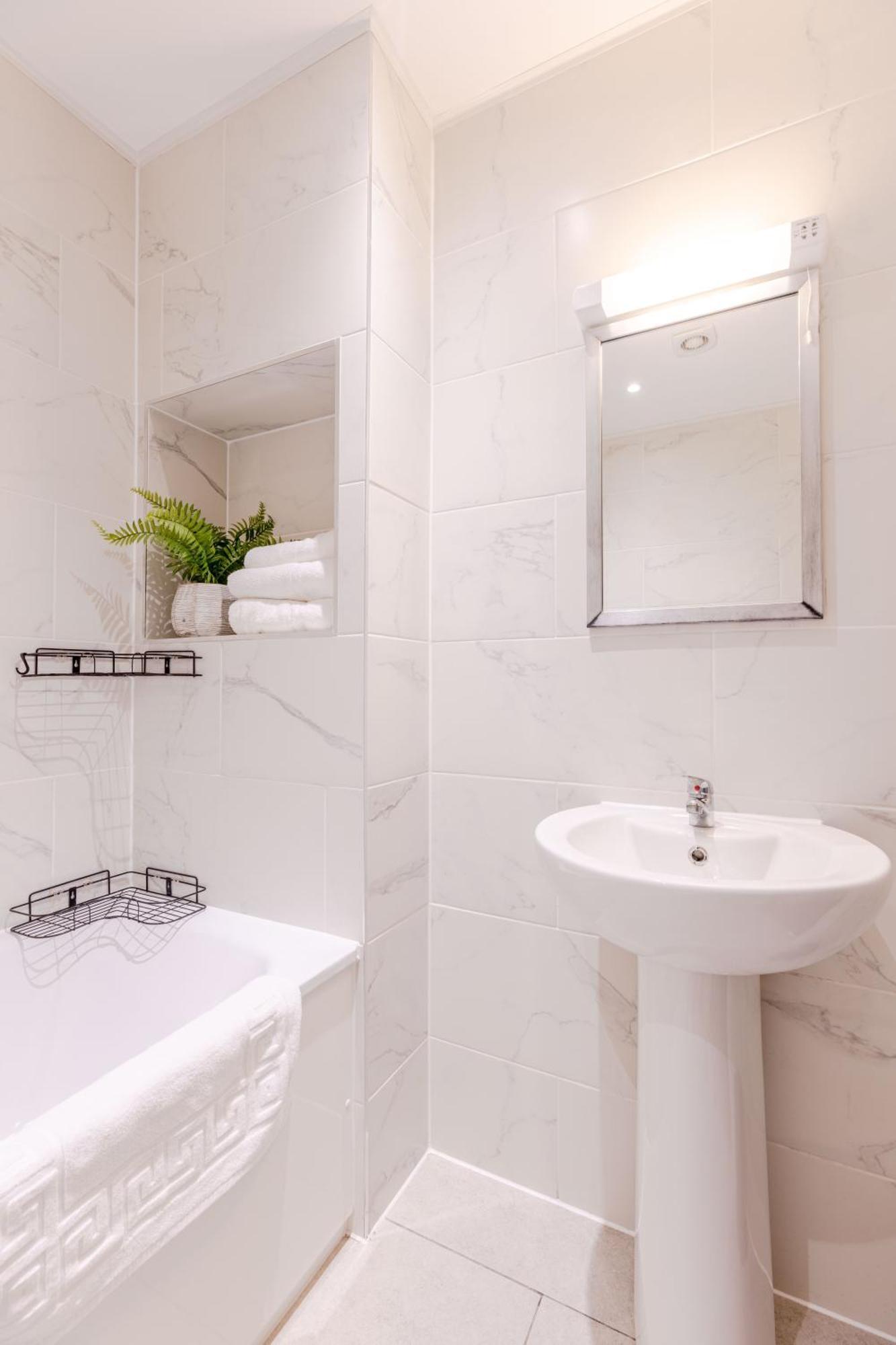 Boutique Vertigo Apartment Central Kingston/London Kingston upon Thames  Kültér fotó